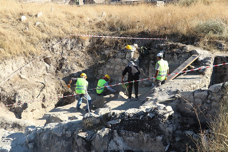 Remains of a 1,600-year-old Roman military structure discovered in Hasankeyf excavations