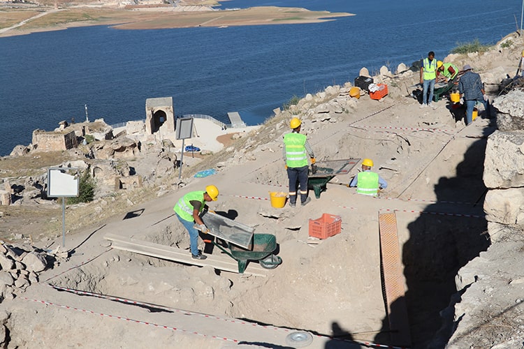 Remains of a 1,600-year-old Roman military structure discovered in Hasankeyf excavations