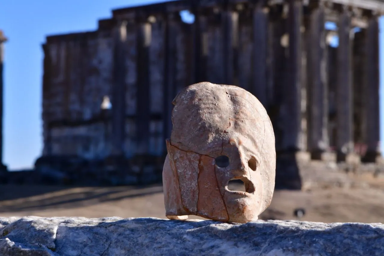 Aizanoi Ancient City_theater mask