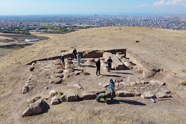 Dozens of cuneiform inscribed pithoi belonging to the Urartians were found at the foothills of Mount Erek