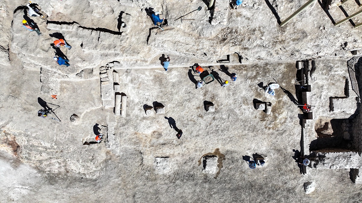 It is thought that the tomb of St. Thaddeus was found in the excavations of Eğil Castle