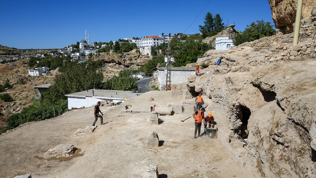 It is thought that the tomb of St. Thaddeus was found in the excavations of Eğil Castle