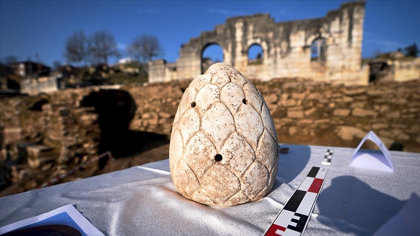 A ticket for a theater from the Roman period made of fired clay was found in western Türkiye