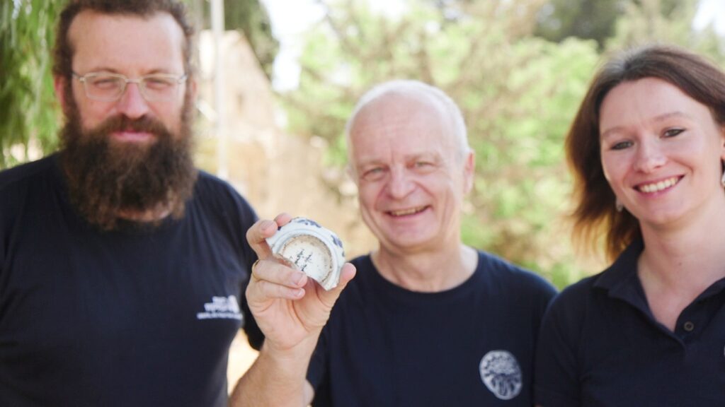 Archaeologists discovered a 500-year-old Chinese inscription on Mount Zion in Jerusalem