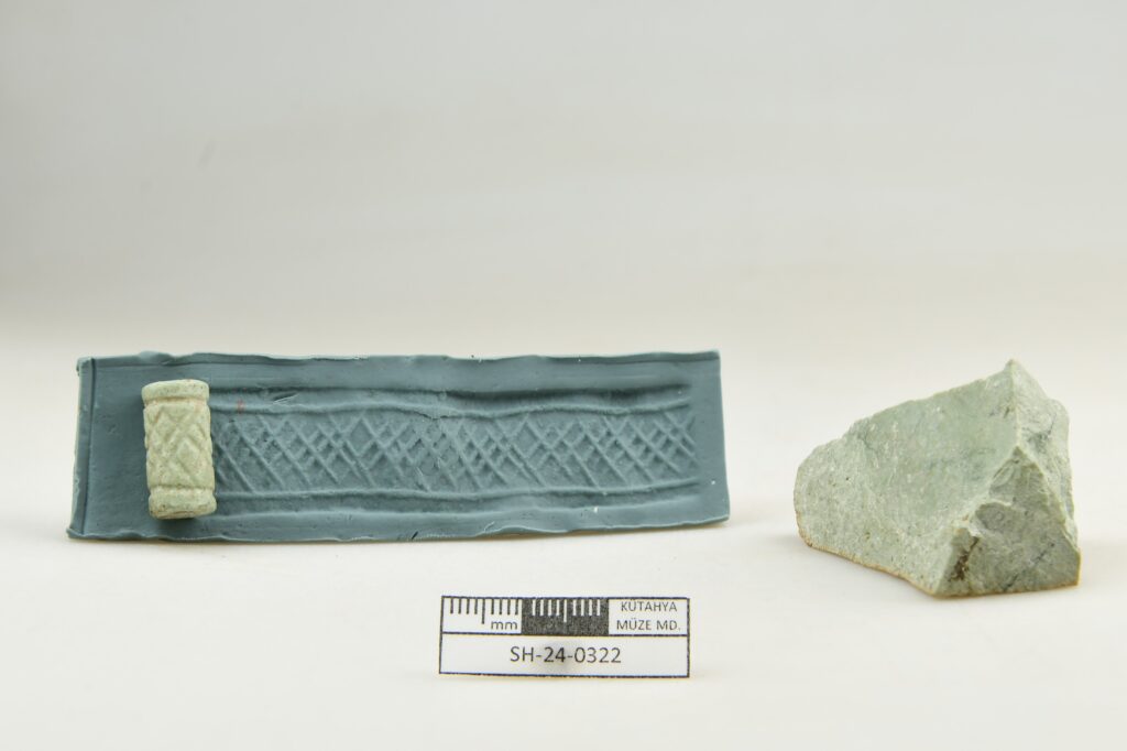 Archaeologists have discovered a 4,400-year-old jade cylinder seal in western Türkiye