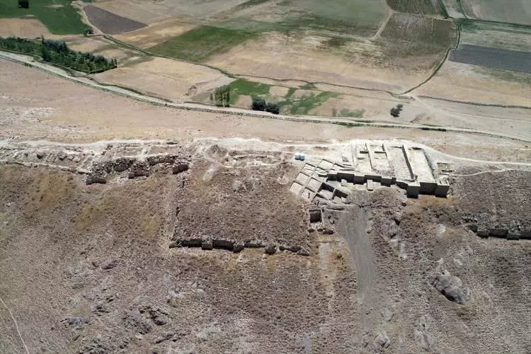 Çavuştepe Castle