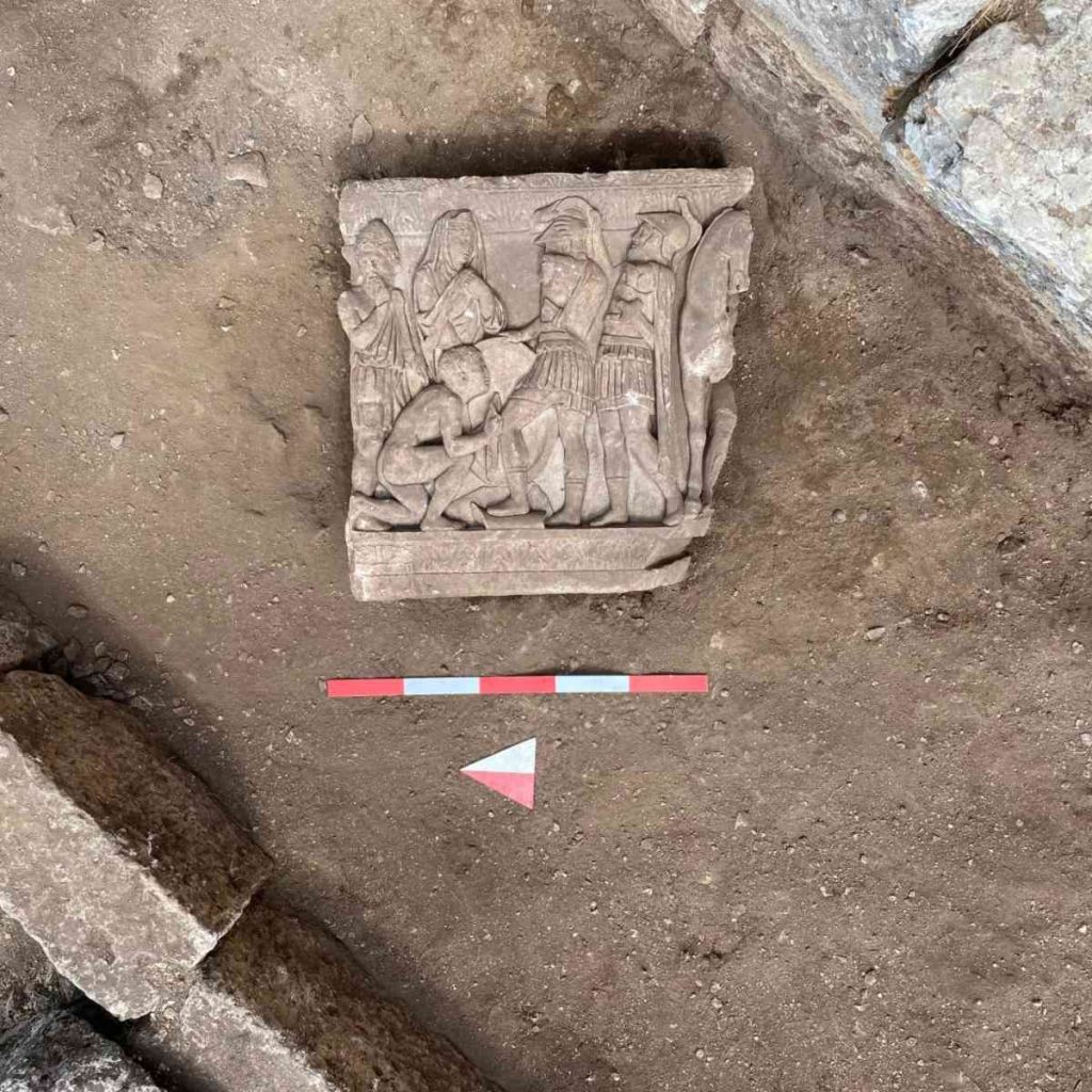 Discovery-of-Female-Statue-and-2-Frieze-Fragments-in-Olba-Ancient-City