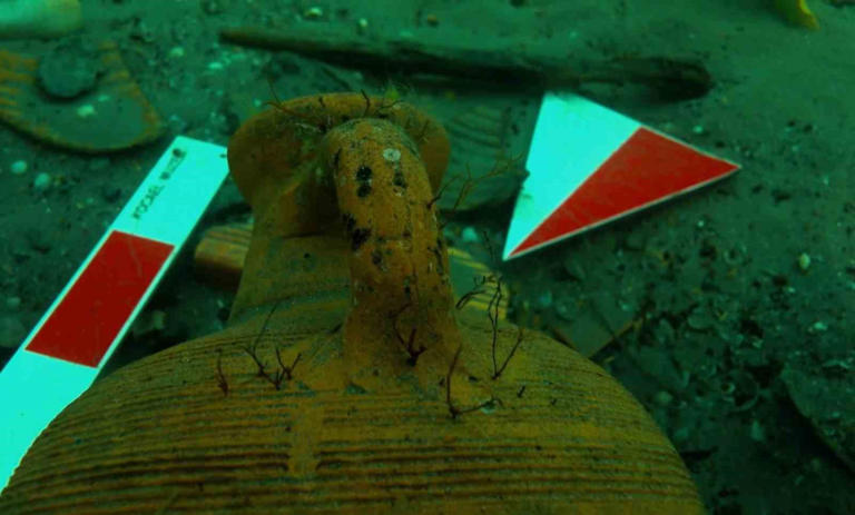 2400 year old artifacts found in the Black Seas first scientific underwater