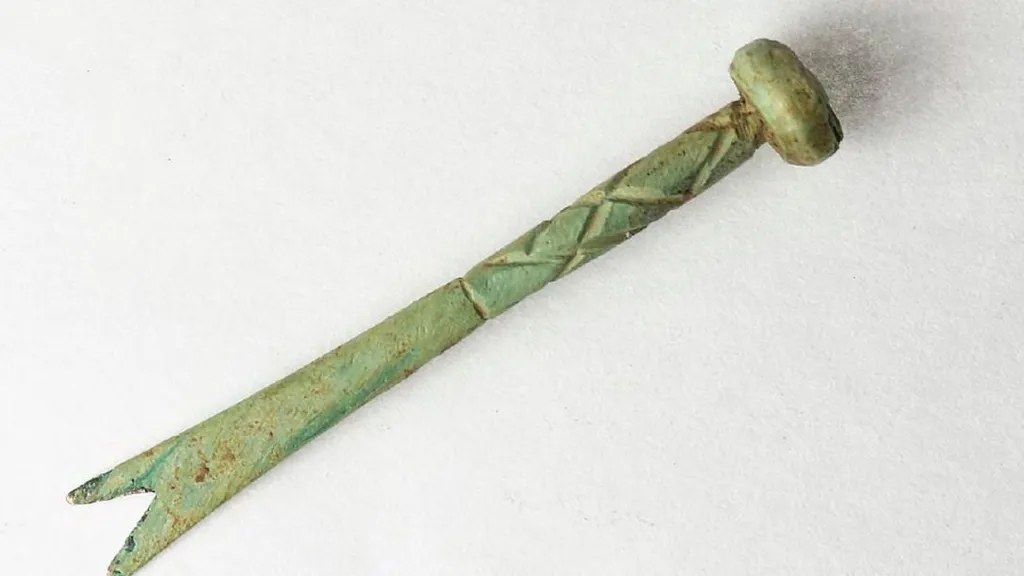 A Roman nail clipper