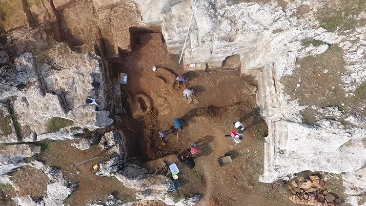 The number of graves in the children's cemetery unearthed during archaeological excavations in Diyarbakır has increased to 60