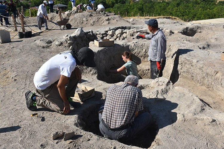 6,400-year-old oven unearthed at Arslantepe Höyük