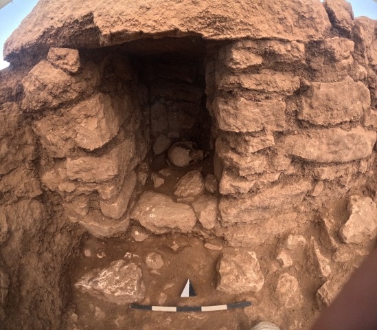 Neolithic human skull found in a niche at Sefertepe provides new insights into burial customs