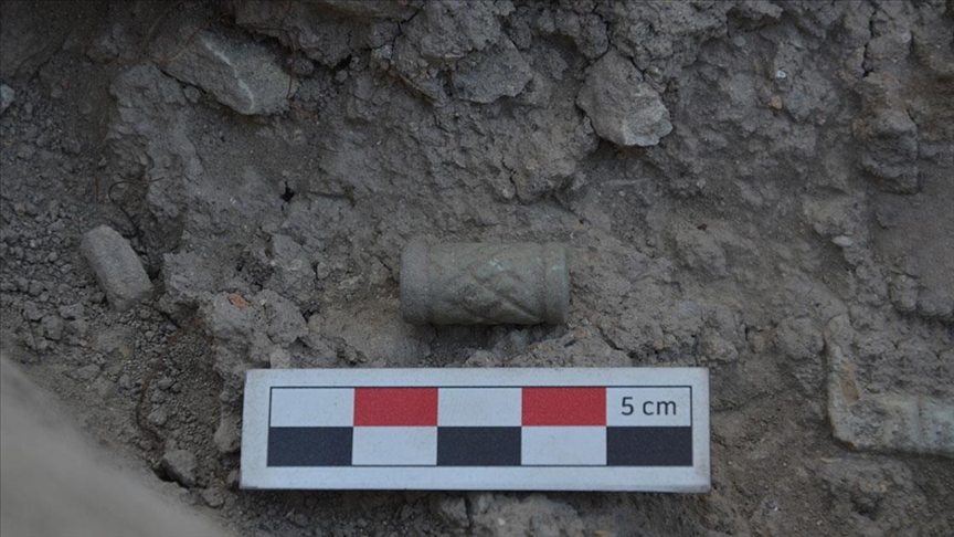 Archaeologists have discovered a 4,400-year-old jade cylinder seal in western Türkiye